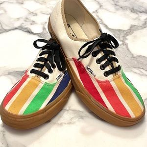 Vans custom designed men’s size 9! Never worn!